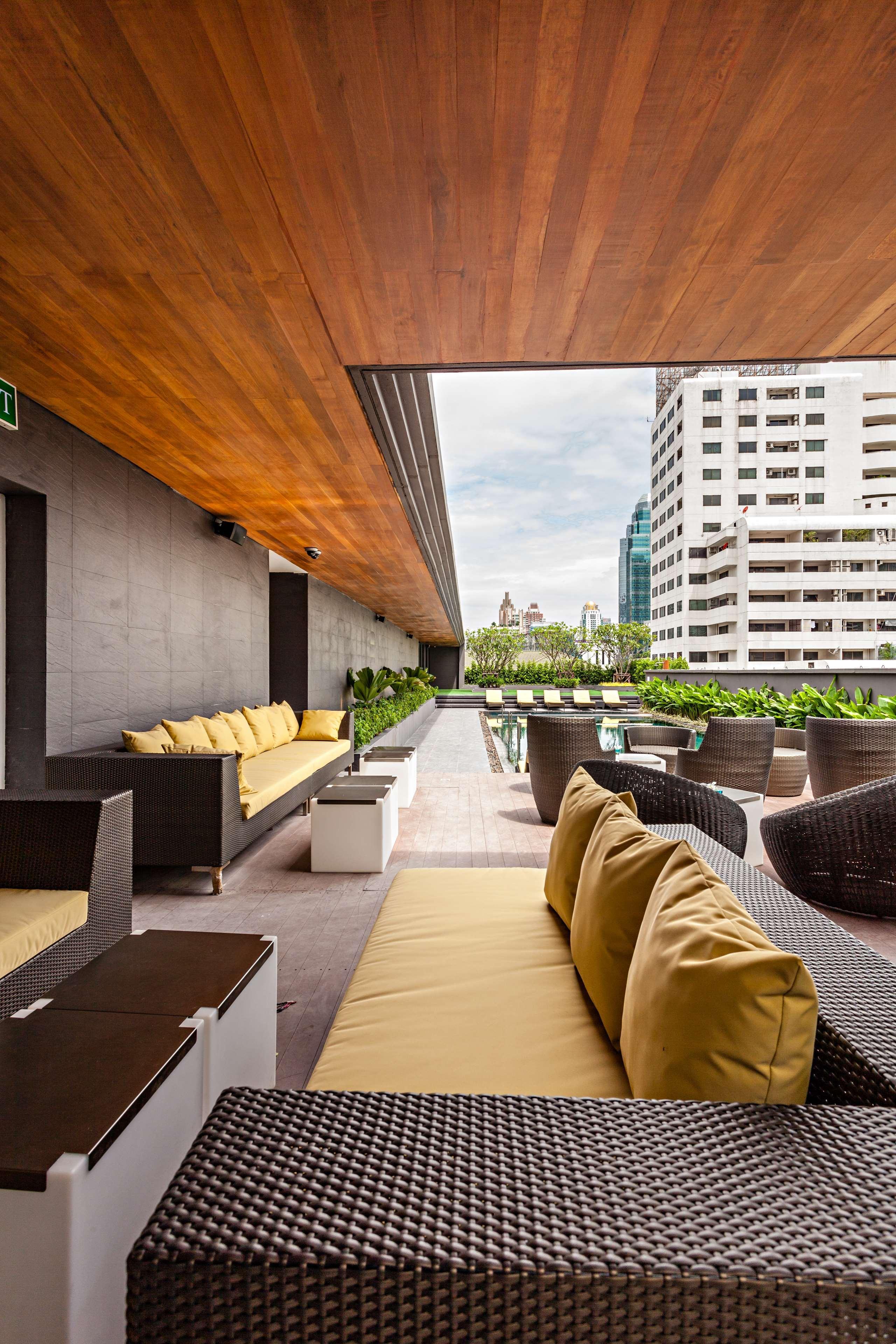Hyatt Place Bangkok Sukhumvit 1 Экстерьер фото