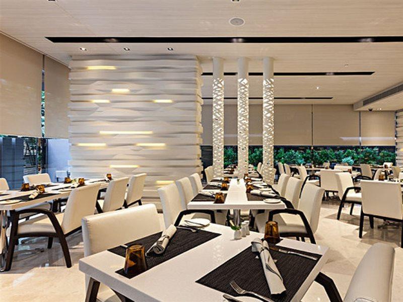 Hyatt Place Bangkok Sukhumvit 1 Экстерьер фото