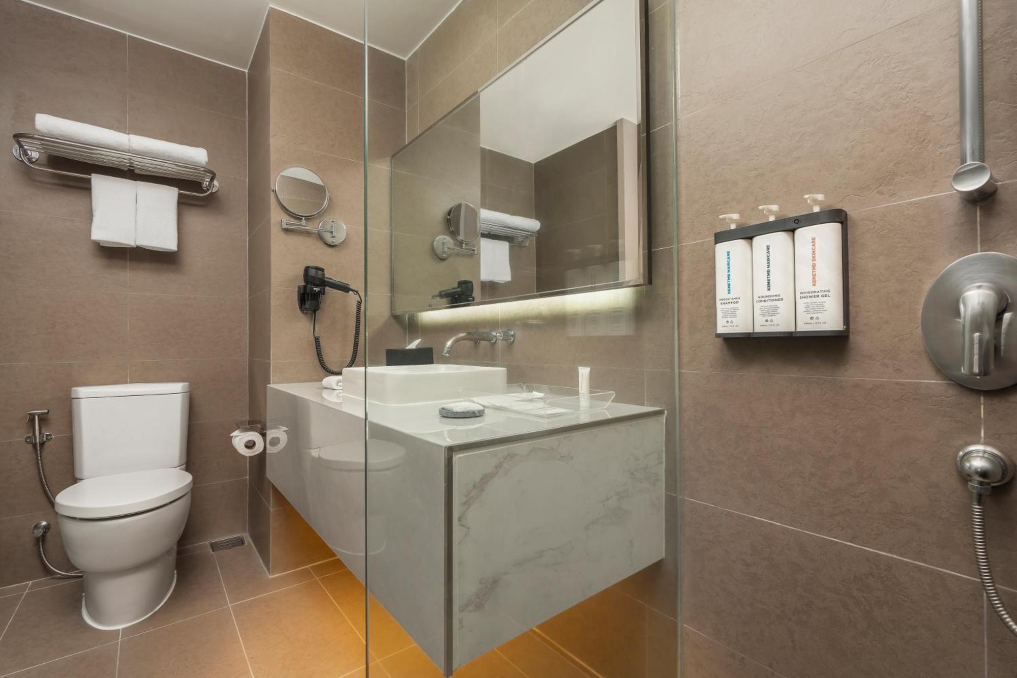 Hyatt Place Bangkok Sukhumvit 1 Экстерьер фото